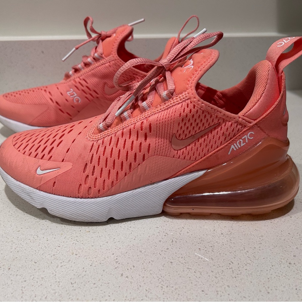 Nike Air Max 270